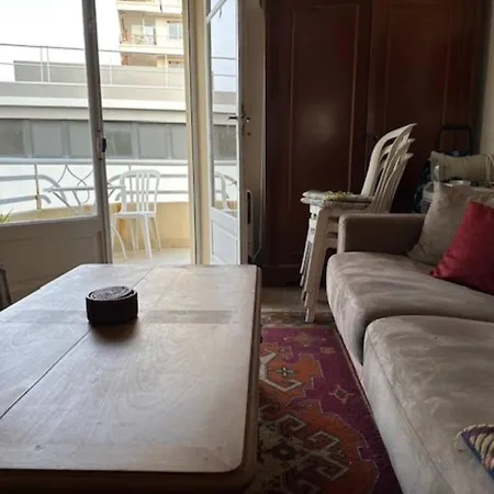 Apartment Provence-style Sea Across The Street *